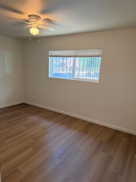 Building Photo - 824 W Valencia Ave