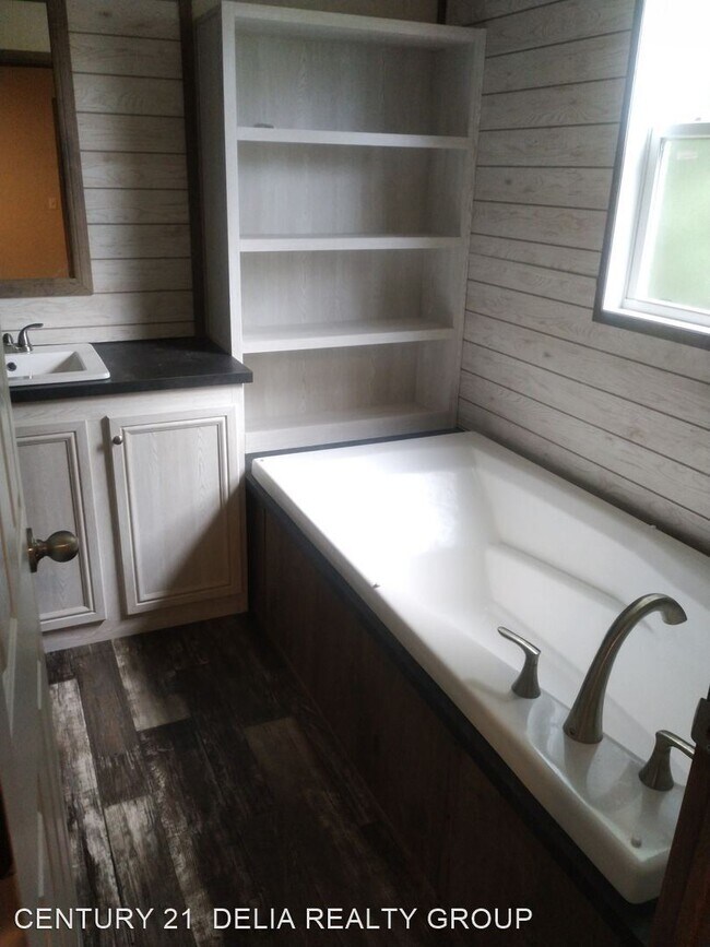 Building Photo - 3 br, 2 bath House - 1177 Rose Lee Lane