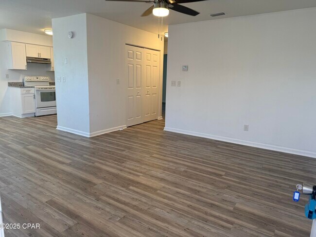 Building Photo - 130 Beulah Ave