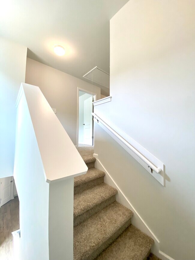 Building Photo - 793 Conductor Ct