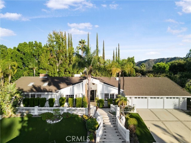 Building Photo - 3814 Alonzo Ave