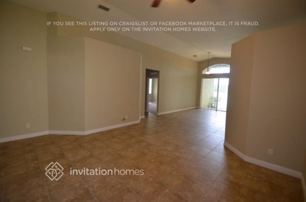 Building Photo - 13844 SW 53rd St