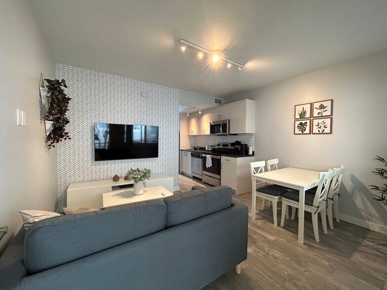 Building Photo - 1035 Euclid Ave