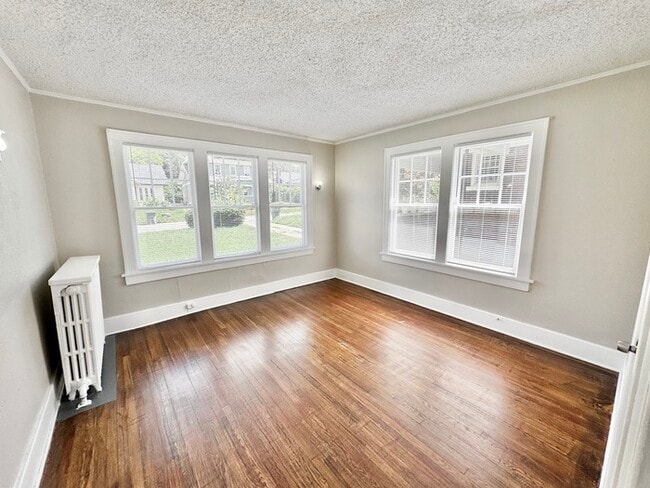 Building Photo - 1707 Glenview Ave