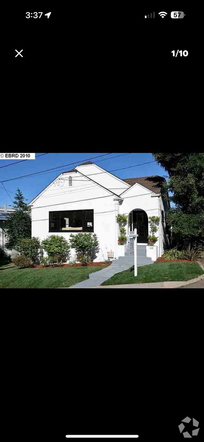 Building Photo - 102 Oakmont Ave