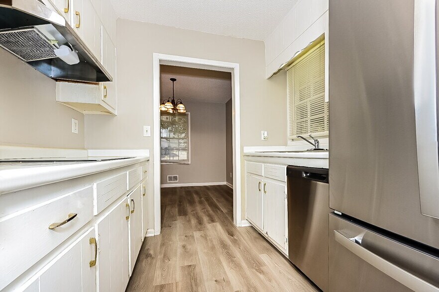 Building Photo - 5407 Brittany Trail