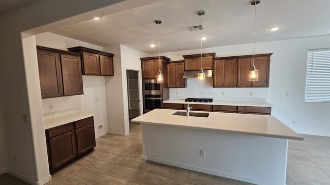 Building Photo - 12757 W Pkwy Ln