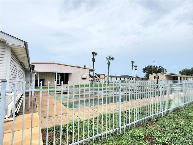 Building Photo - 180 Chippewa Cir