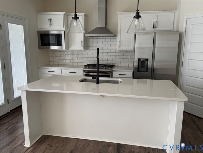 Building Photo - 18630 Palisades Cv Ct