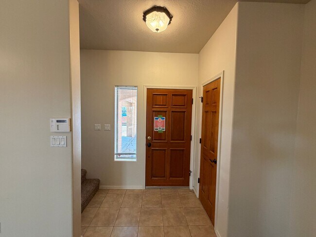 Building Photo - 605 Benicia Ln