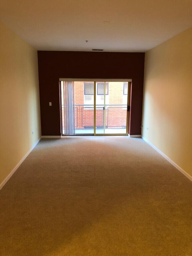 Living room - 1236 Chicago Ave