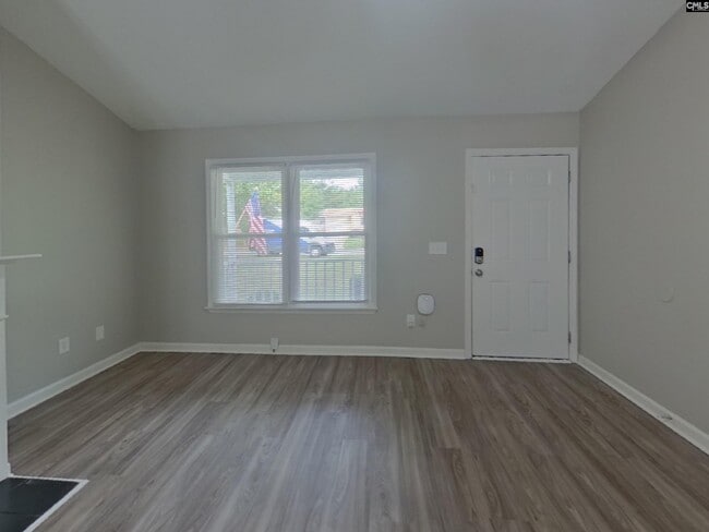 Building Photo - 208 Dutch Dr