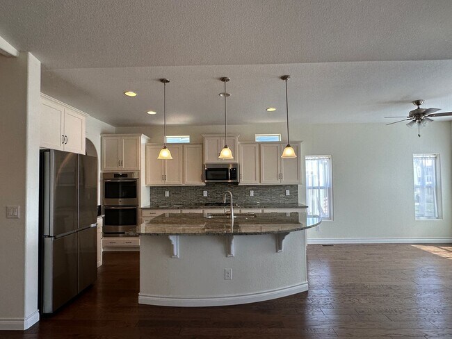 Building Photo - 6045 Griffin Dr