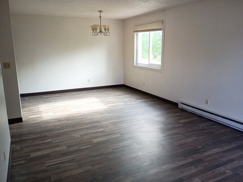 Building Photo - 207 9th Ave