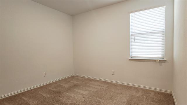 Building Photo - 3805 Thomas Plns Dr