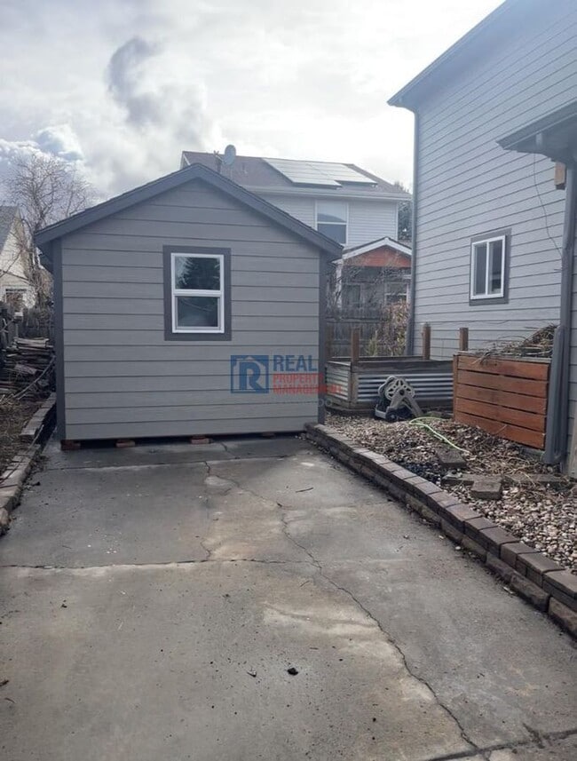 Building Photo - 502 Mallard Dr