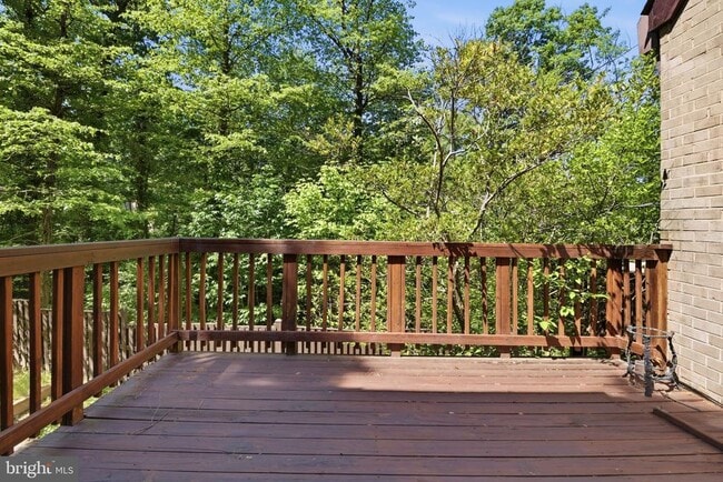 Building Photo - 1509 Farsta Ct
