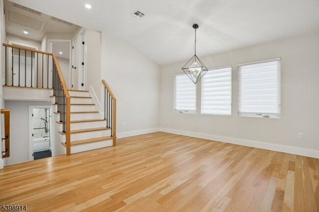 Building Photo - 30 Hemlock Terrace