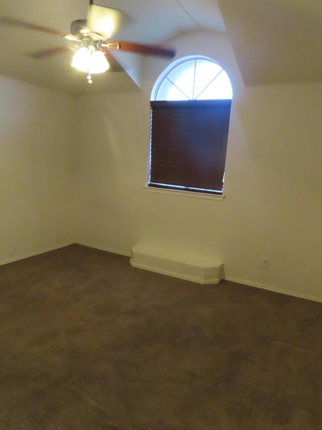 Building Photo - 12944 Tierra Pueblo Dr