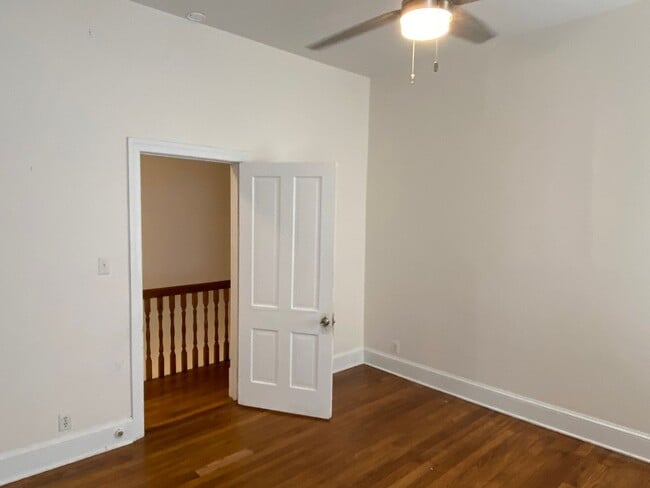 Building Photo - -- APPLICATION PENDING - 3 BR/ 2 BA Large ...