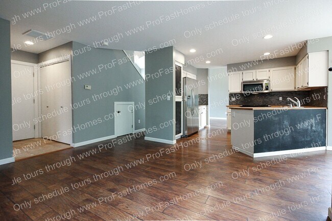 Building Photo - 12144 SW Anton Dr
