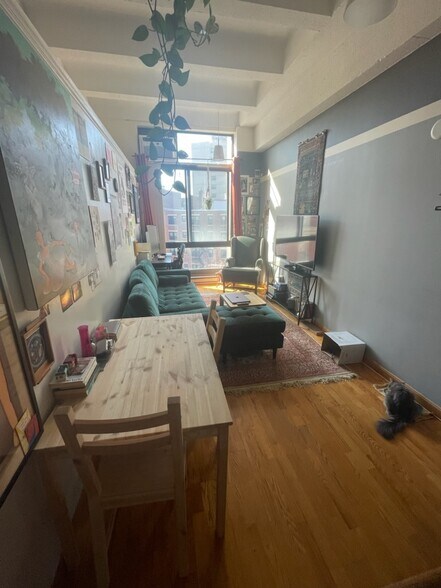 Primary Photo - 12 Stoneholm St
