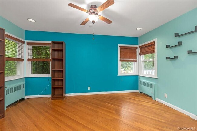 Building Photo - 709 Carlyle St