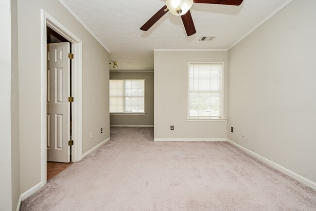Building Photo - 1540 Labonte Pkwy