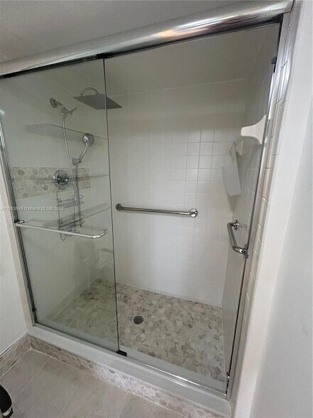 Building Photo - 901 SW 141st Ave