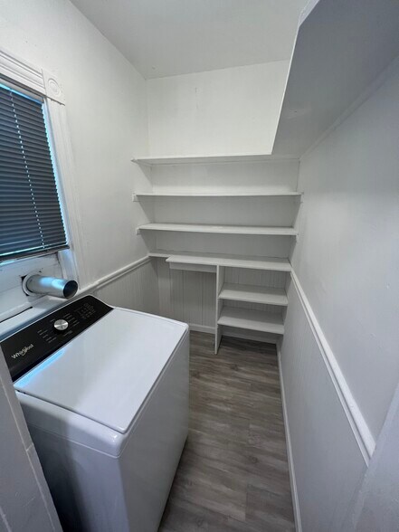 Building Photo - 5 Ibbetson St