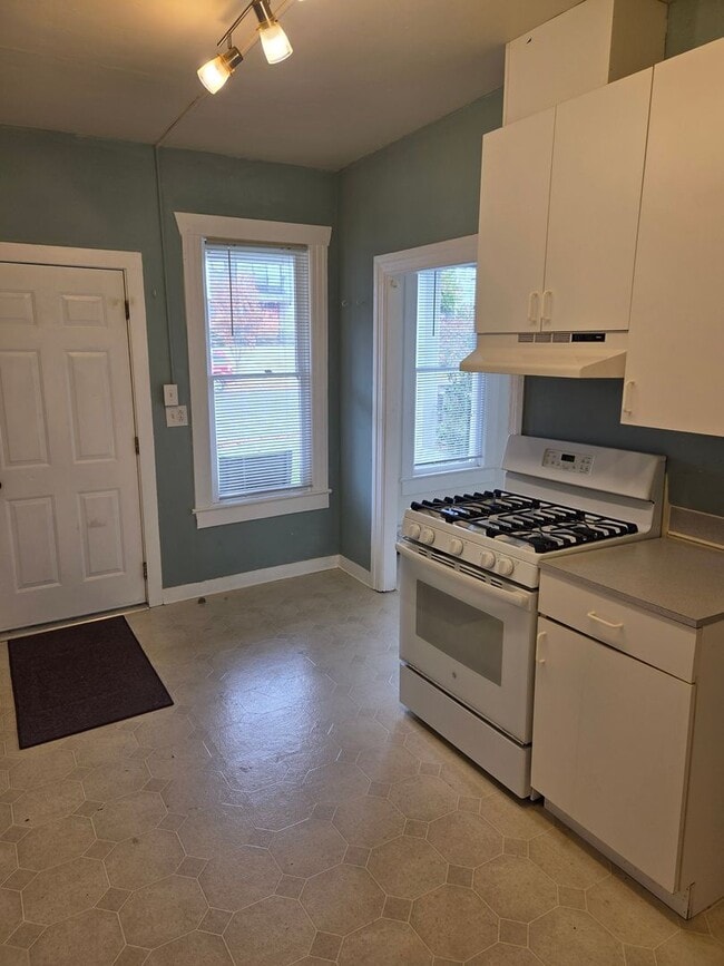 Building Photo - 2653-2655 NW 59th