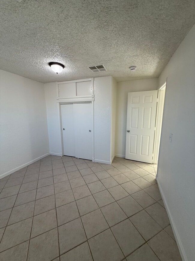 Building Photo - Available Soon! Fully Rehab!