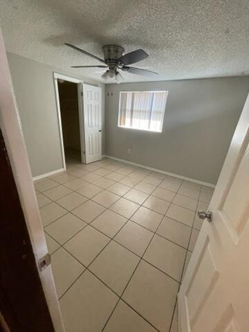 Building Photo - 3410 Eisenhower Dr