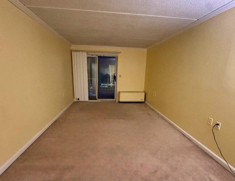 Building Photo - 100 Cove Way