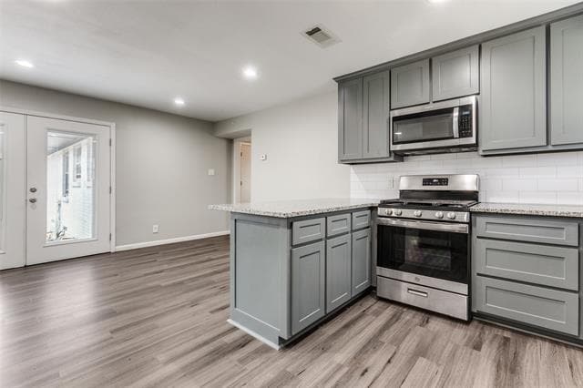 Building Photo - 1308 Northlake Dr