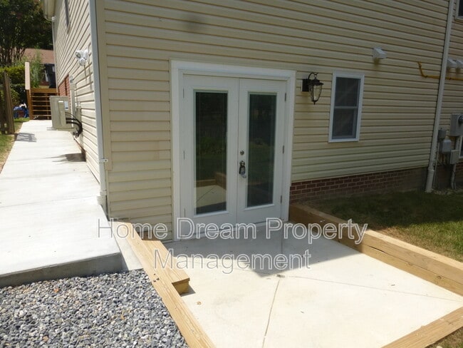 Primary Photo - 11603 Silverleaf Ln