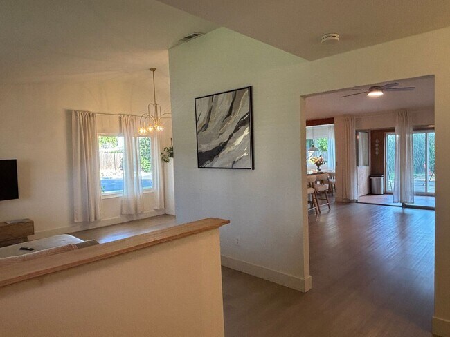 Building Photo - Beautiful Single-Story Gem in Vacaville!