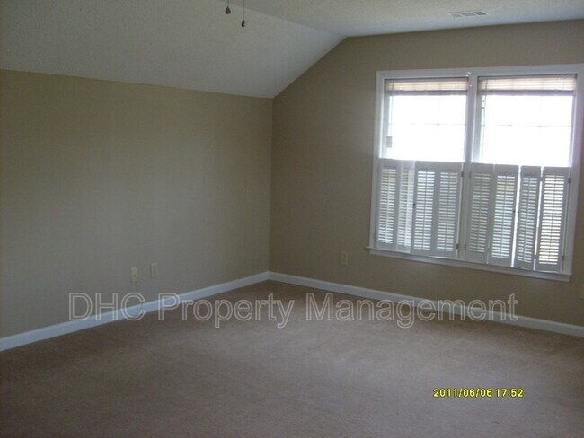 Building Photo - 3142 Ashbury Ln