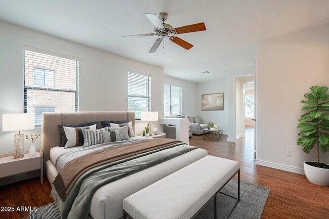 Building Photo - 13450 E Vía Linda