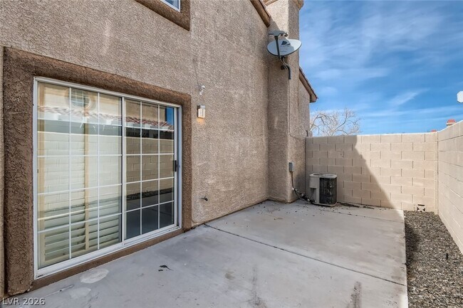 Building Photo - 7609 Almeria St