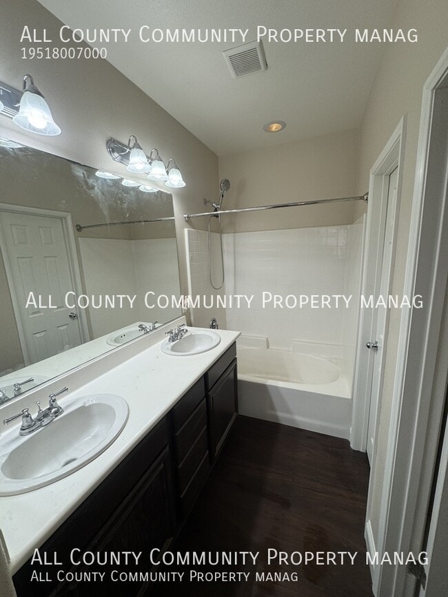 Building Photo - 44958 Bellflower Ln