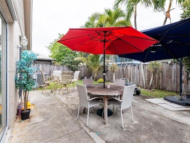 Building Photo - 206 SW 159th Way