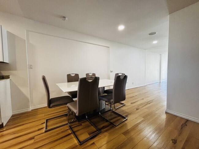 Building Photo - 16875 Orangecrest Ct