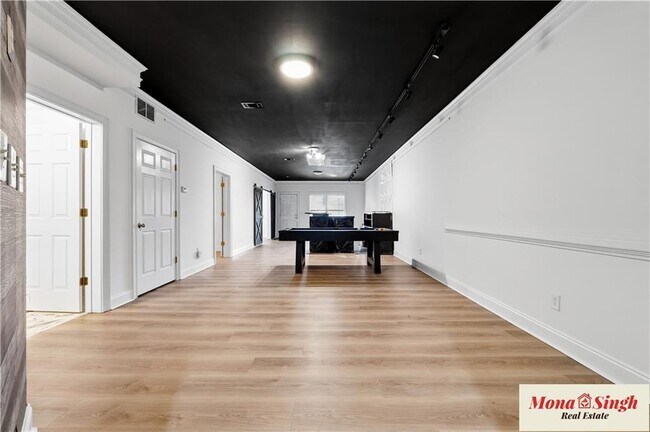 Building Photo - 6961 Fellowship Ln