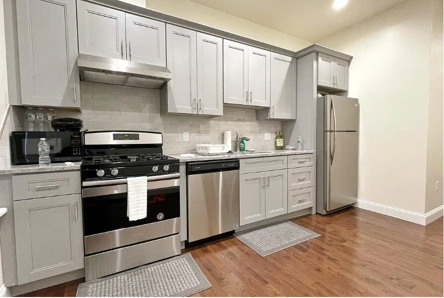 Building Photo - 1310 W Ritner St