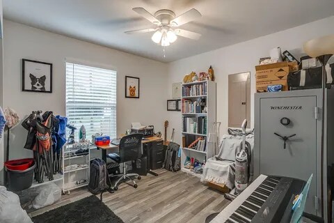 Building Photo - 609 E Willingham St