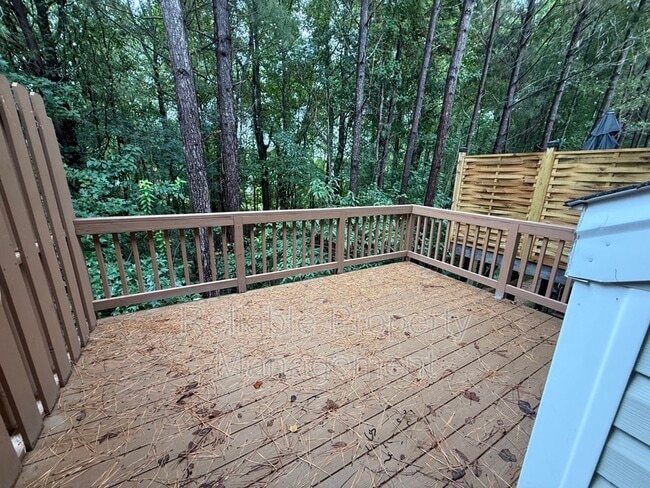 Building Photo - 345 Anterbury Dr