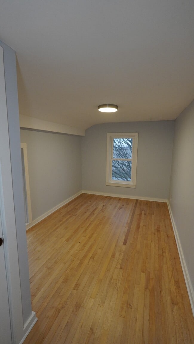 Building Photo - 6551 Abbott Rd