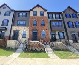 Building Photo - 1018 Trestle Dr