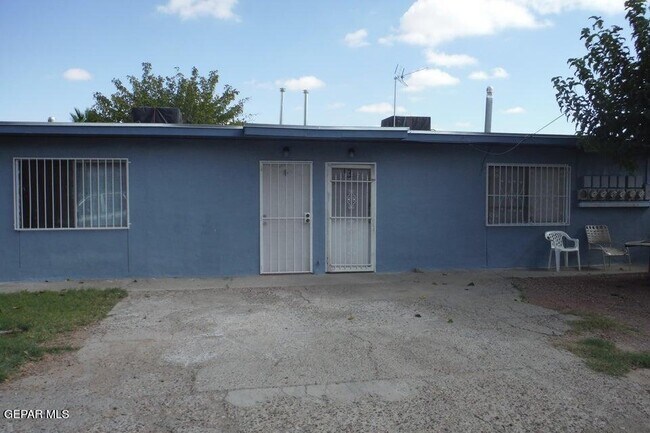 Building Photo - 8919 Norton St